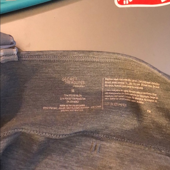 grey sports bra - Picture 3 of 3